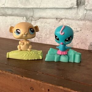 2010 McDonald's Littlest‎ Pet Shop LPS  Blue Bird Tan Hamster Cake Topper Toy